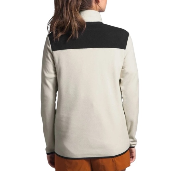 The North Face Women's Cream and Black Fleece Hoodie SZ M - Picture 2 of 4